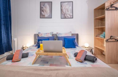 Dreux Apartment | Private Cinema and Gaming Room Getaway