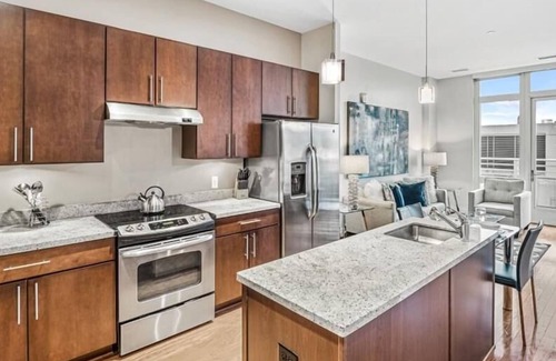 George Washington University Apartment | Private & Clean 1BR | Work Remote | DC Foggy Bottom