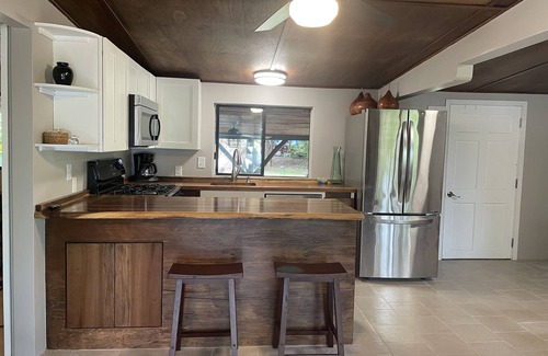 Honalo Cottage | Private cottage above Kona surrounded by coffee farms.