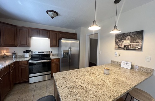 Boaz House | Private cottage Great for hiking, ATVs