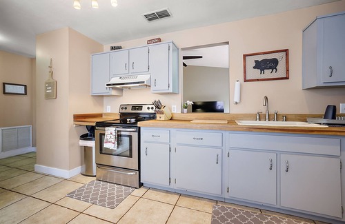 Wildwood House | Private cottage just outside the villages, perfect for you and your family!