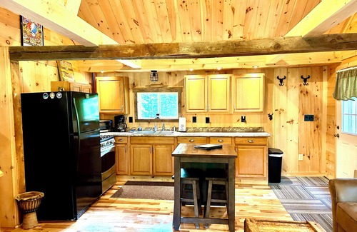 Abbot House | Private Cottage on the River