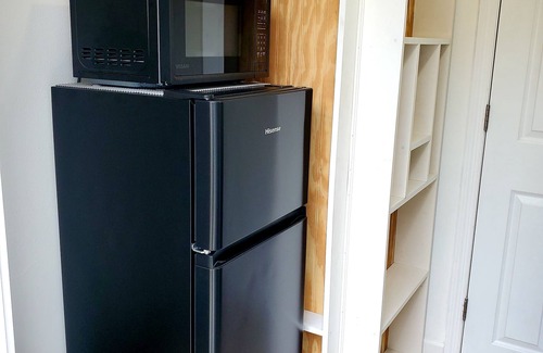 Bearss Plaza Apartment | Private Cozy Suite!