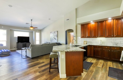 Boulder Mountain Highlands House | Private desert dream home with enclosed yard, pool, furnished lanai, & grill