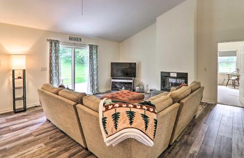 Thompson House | Private Dog-Friendly Home 3 Mi to Elk Mountain