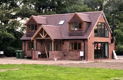 Alvechurch Apartment | Private Entry Double bedroom with beautiful views!