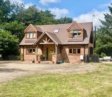 Alvechurch Apartment | Private Entry Double bedroom with beautiful views!