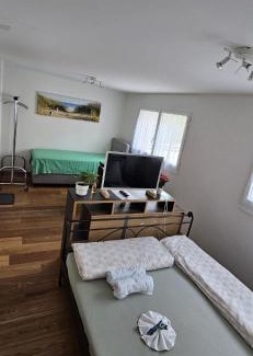 Widnau Apartment | Private Etage 5 Min vom Bahnhof - Parken - Küche - Netflix