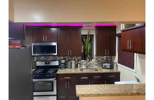 Queens House | private family home,20 min from JFK