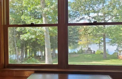 Lyman House | Private family retreat on Swan Pond