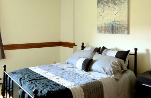 Lamberton Apartment | Private Furnished Apartment - Long & Short Stay in Lamberton MN