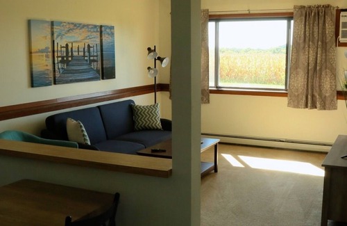 Lamberton Apartment | Private Furnished Apartment - Long & Short Stay in Lamberton MN