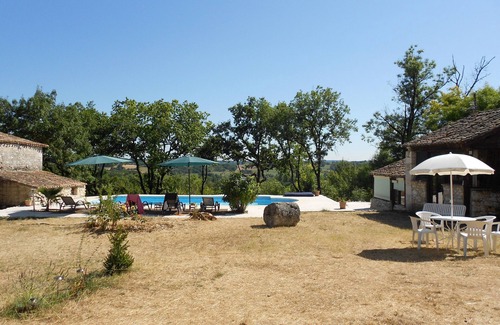 Tourliac Cottage | Private gîte in a beautiful Templar complex in Périgord