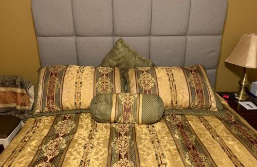 Sheboygan House | Private Guest Bedroom - 2E East Room - Close to Lake Michigan