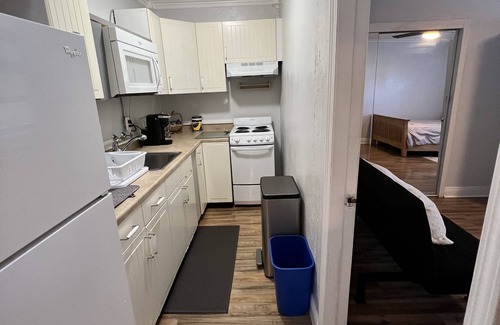 Tennyson - Alquire House | Private Guest Suite 30 Mins of SFO/OAK✈| Walk to Transit