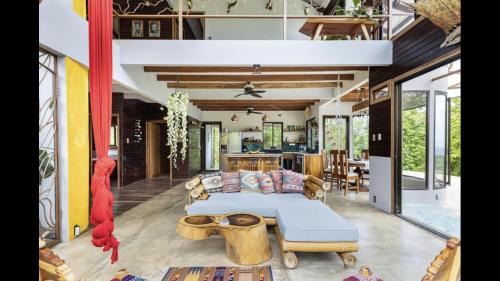 Montezuma House | Private Home in Montezuma with Ocean View