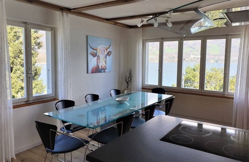 Boenigen House | Private House. Directly on Lake Brienz. Garden & BBQ. Amazing Views. Sleeps 10