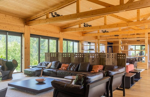 Bagvdanari Ski Chalet | Private house in Mestia with 6 bedrooms