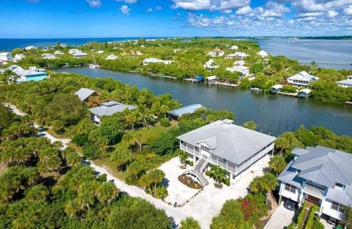 Palm Island House | Private Island Paradise