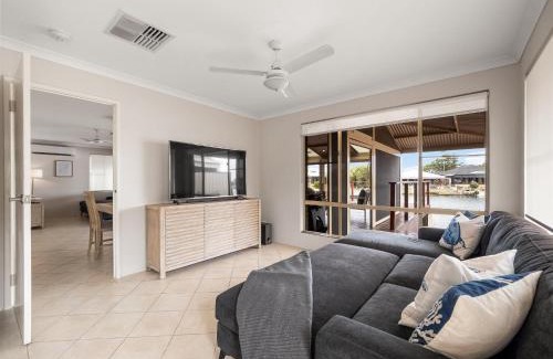 South Yunderup House | Private Jetty Dolphins Family Pets-canal Life