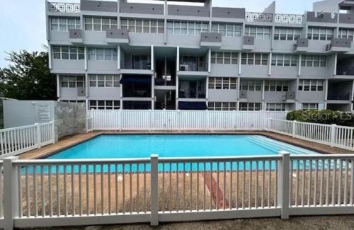 Rio Piedras Apartment | Private King Room with bath in Shared Apartment