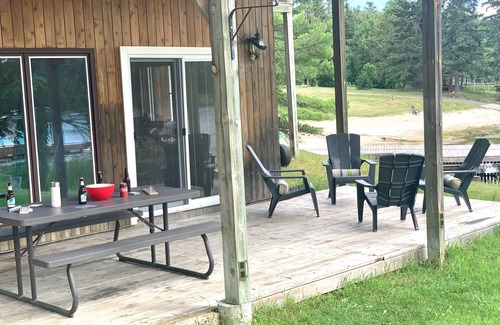 Kenora Cottage | Private Lake front cottage on Lake of the Woods Kenora