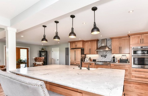 Paeonian Springs House | Private Lake Retreat in the Heart of Loudoun County