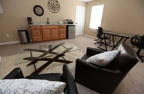 Marietta Apartment | Private Loft Apartment · Private Guest Home