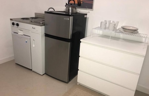 Golden Glades Apartment | Private Miami Studio Get-Away