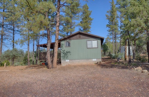 Clay Springs Cottage | Private Mountain Get-A-Way in the Pines