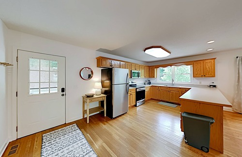 Canton House | Private mountain hideaway with mountain views & large deck - close to Asheville