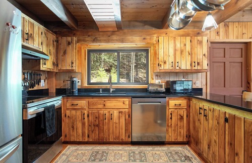 Otis House | Private Mountain Retreat on 5 acres