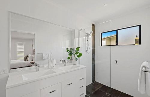 Mudjimba House | Private Mudjimba Beach Abode