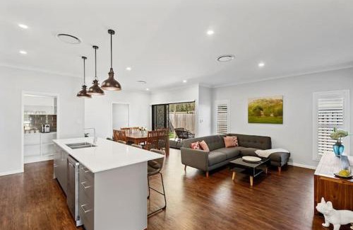 Mudjimba House | Private Mudjimba Beach Abode