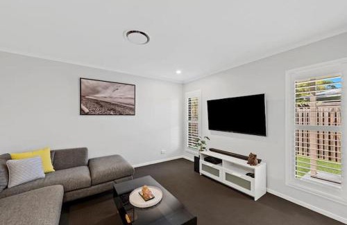 Mudjimba House | Private Mudjimba Beach Abode