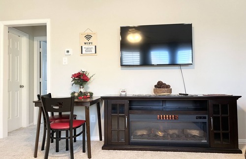 College Park Apartment | Private! New! Clean! Gated! Sleeps 5 guests. 2BR/1BA, Fast WiFi, Free Parking.