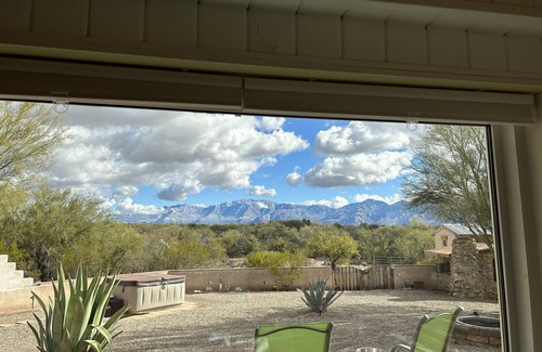 Butterfly Mountain House | Private Oasis near Ritz Carlton, on 5 acres, stunning views, spa