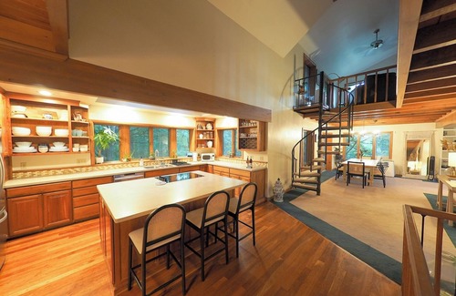 Hammondsport House | Private oasis on 12acre estate 15min to Keuka Lake