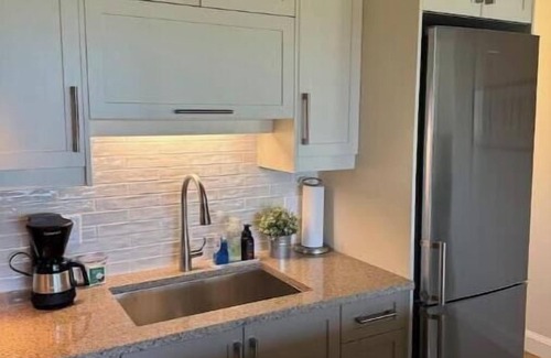 Departure Bay Bed & Breakfast | Private oasis with ocean views!