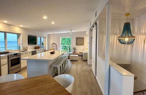 Islamorada House | Private Oceanfront: Heated Pool, Paddleboards & Kayaks - 180 degree ocean views