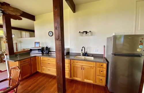 Pupukea Apartment | Private one bedroom studio with spectacular views of Sunset Beach $5k/month