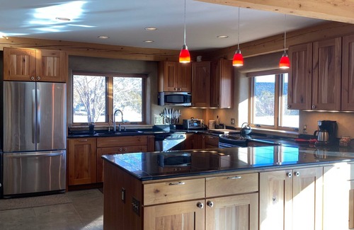 Cedaredge House | Private Orchard Retreat on 7 acres
