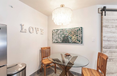 Paia Apartment | Private Paia Studio in a Tropical Sanctuary, a short walk to Paia town & beach.