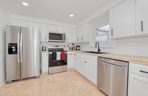 South Gate Ridge House | Private Paradise with Pool in Sarasota