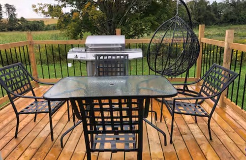 Colborne House | Private Party Retreat: Noise-Friendly, Dog-Friendly, and Totally Secluded!