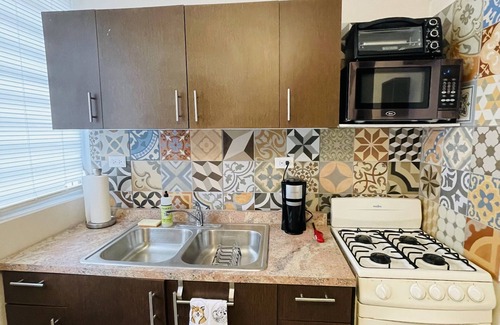 Bucana Apartment | Private Patio Retreat with Zen Vibe and Laundry