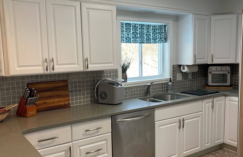 Boiling Springs House | Private & Peaceful Creekfront Nature Retreat w/Kayaks, Firepit, Wildlife