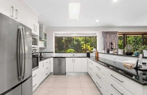 Surf Beach House | Private pet-friendly garden paradise, a 3 minute walk to Wimbie Beach