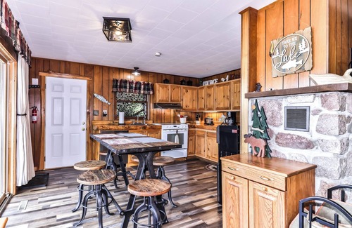 St Germain House | Private, Pet Friendly Vacation Home on Lost Lake