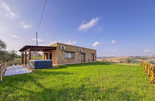 Monte San Pietrangeli House | Private Pool & Jacuzzi with View by Host Hero